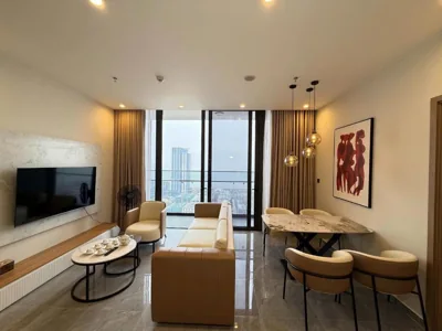 Zwei-Schlafzimmer-Apartment mit Balkon und Meerblick — ICON40 Luxury Apartment Hạ Long